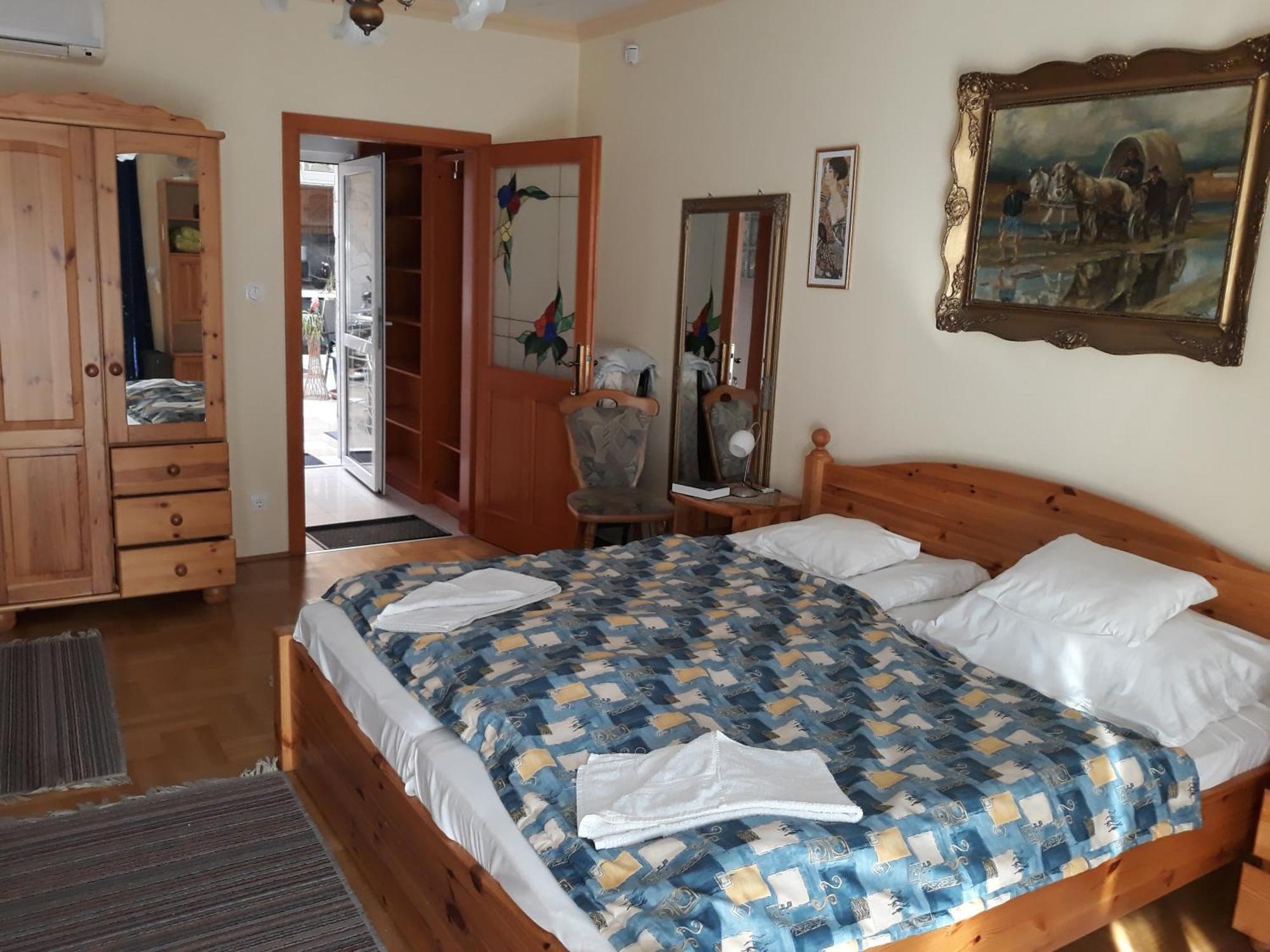 Kenezy Lux Apartman Vendeghaz Hajdúszoboszló Zewnętrze zdjęcie
