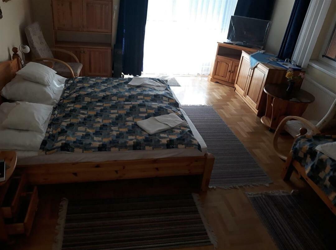 Kenezy Lux Apartman Vendeghaz Hajdúszoboszló Zewnętrze zdjęcie
